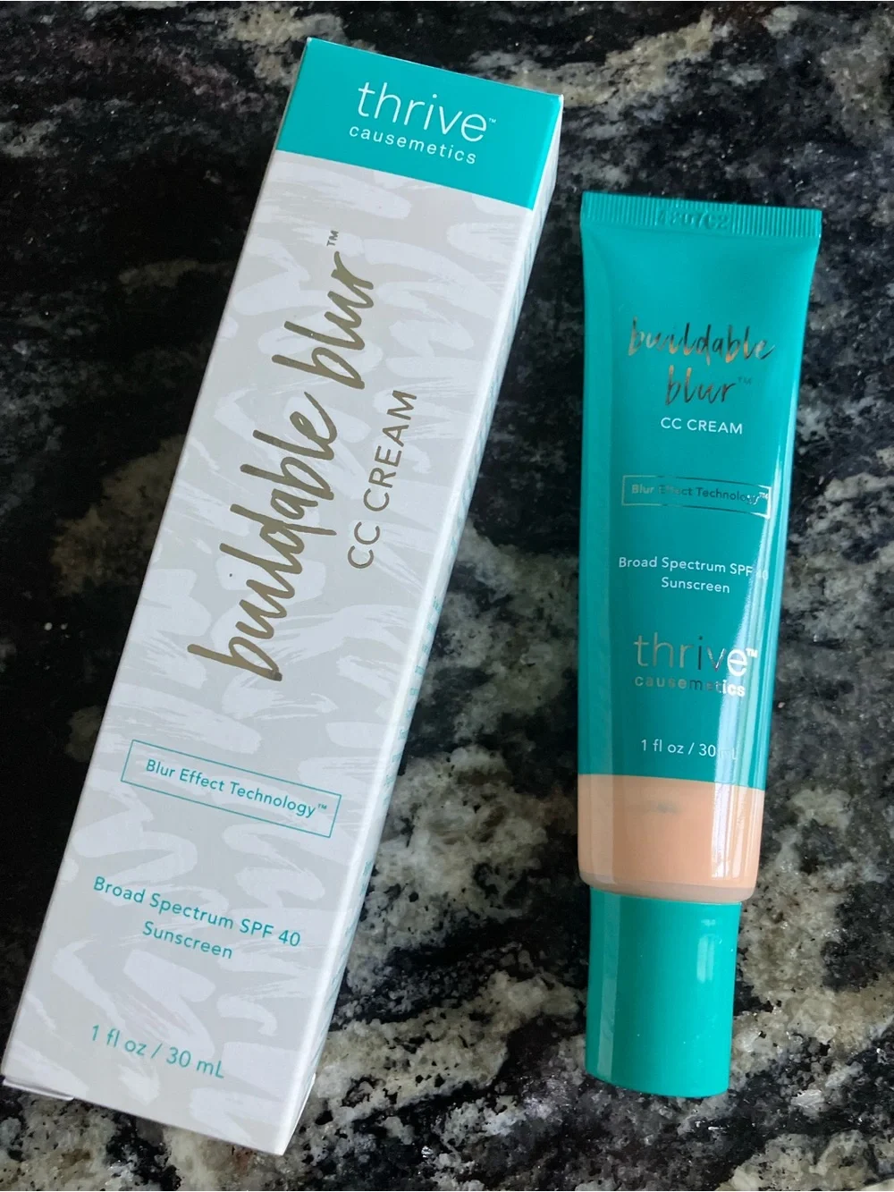 NIB Buildable Blur Cc in Fair Cool Shade 130 - Picture 2 of 8